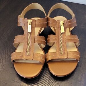 Michael Kors Tan Sandals with Gold Zipper  WO's 9 NWT